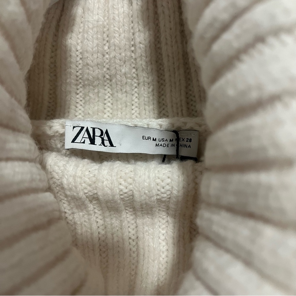 Zara Off White/Cream Cropped Ribbed Turtleneck Long sleeves Knit Sweater; Size M - Picture 6 of 6
